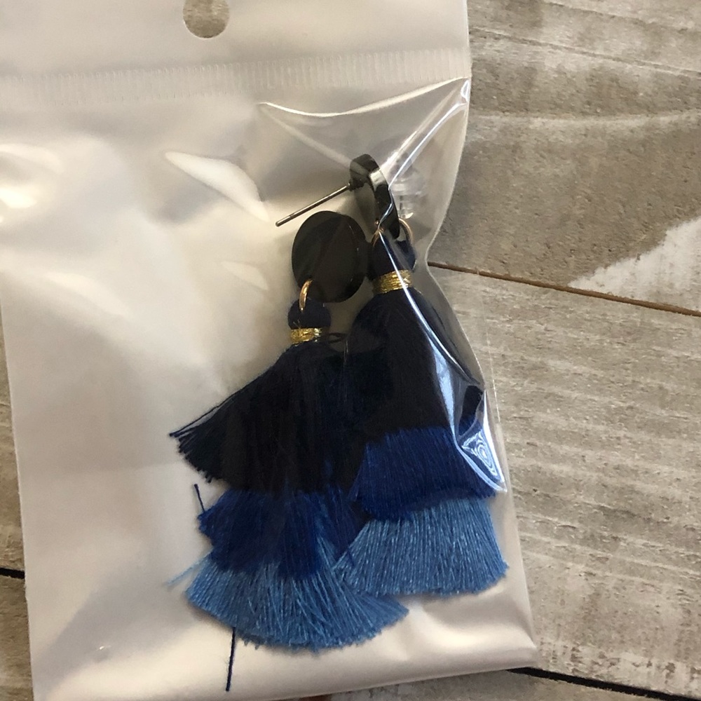 🖤3 for $15🖤 black and blue earrings